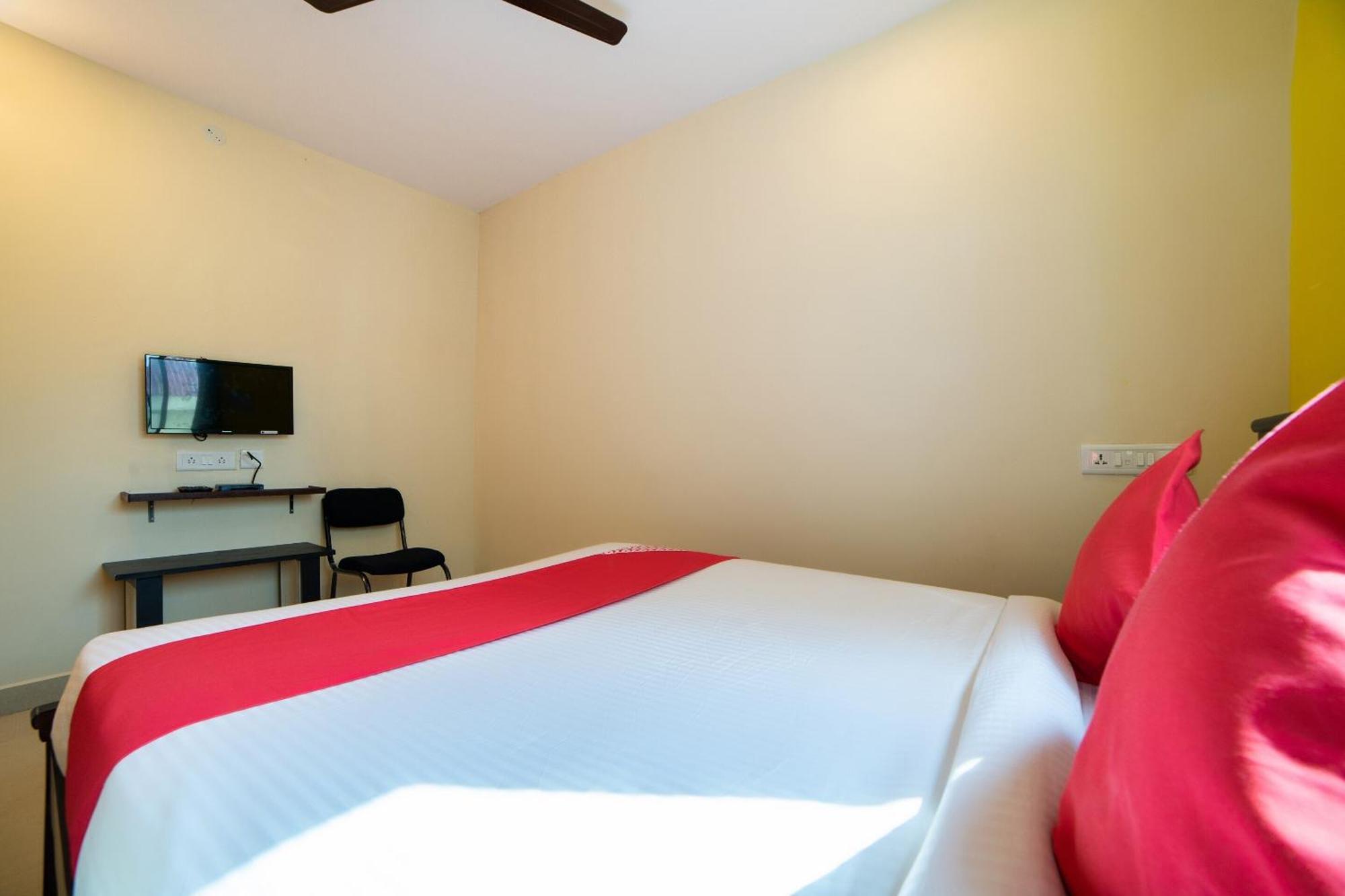 Super Hotel O White Ridge Sururnagar Bagian luar foto