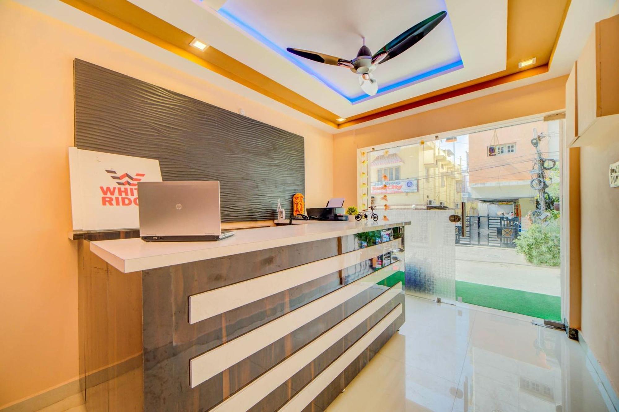 Super Hotel O White Ridge Sururnagar Bagian luar foto