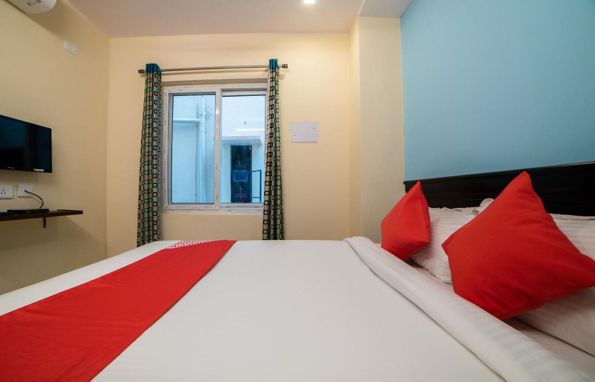 Super Hotel O White Ridge Sururnagar Bagian luar foto