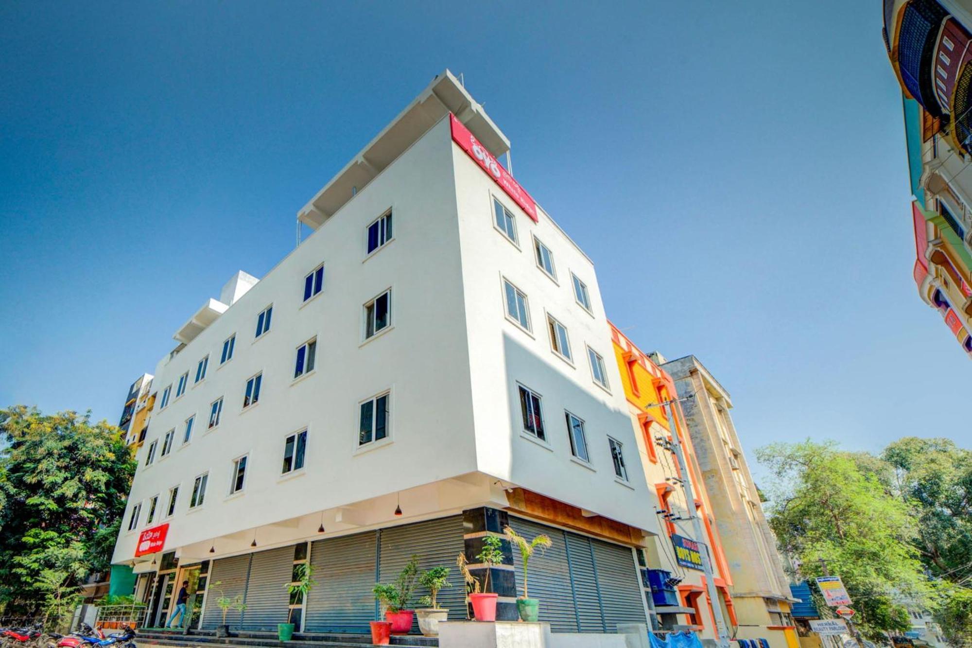 Super Hotel O White Ridge Sururnagar Bagian luar foto